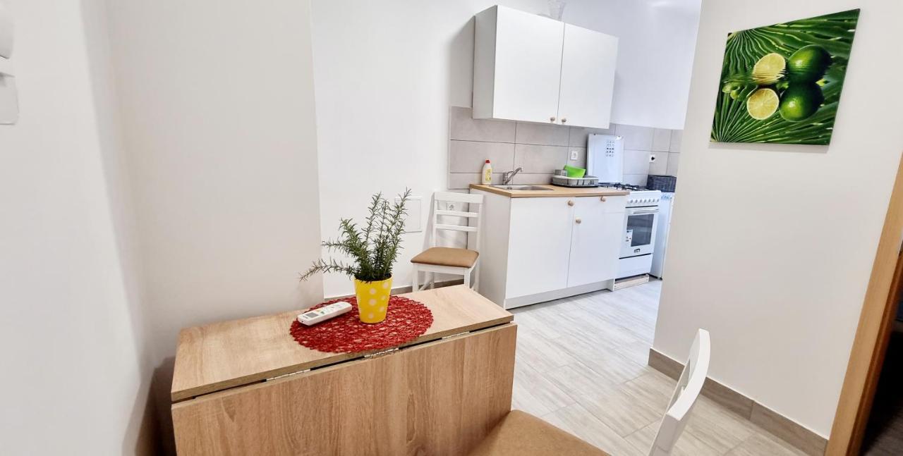 Umago Inn Ngoại thất bức ảnh